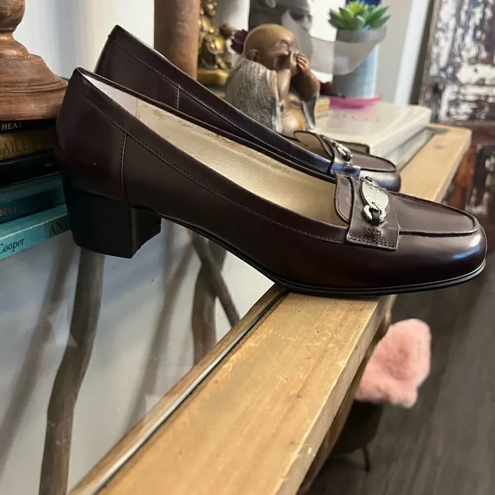 Women’s Michael Kors Lainey Leather Loafers in Merlot. Size 8.5 M.